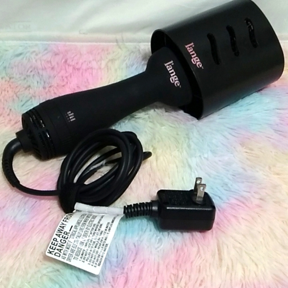 (#13 SHELF) Lange Hair Dryer Brush Like New Works Perfect See Video